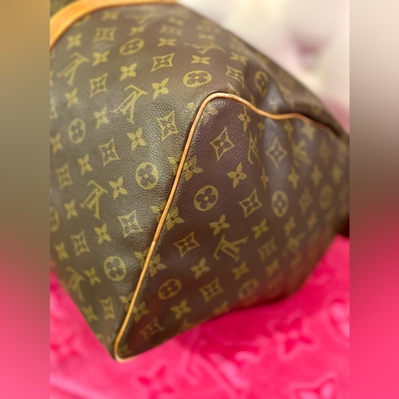 Louis Vuitton Monogram Keepall 50 - Picture 8 of 15